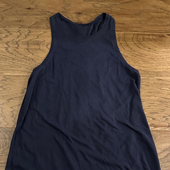LULULEMON SZ 6 women’s navy tie back Sleeveless Top - Picture 2 of 5